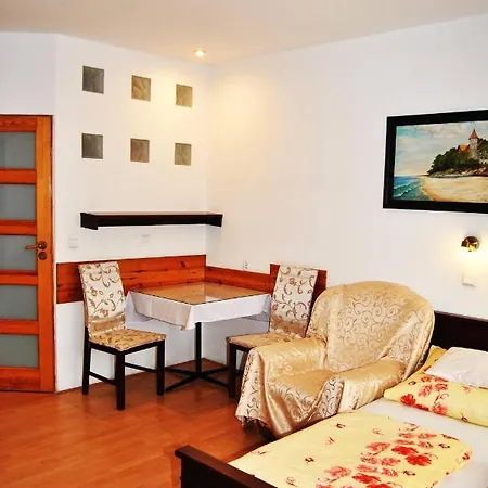 Pokoje Goscinne Zawisza *