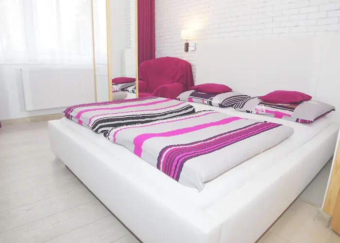 Pokoje Goscinne Zawisza * Łeba